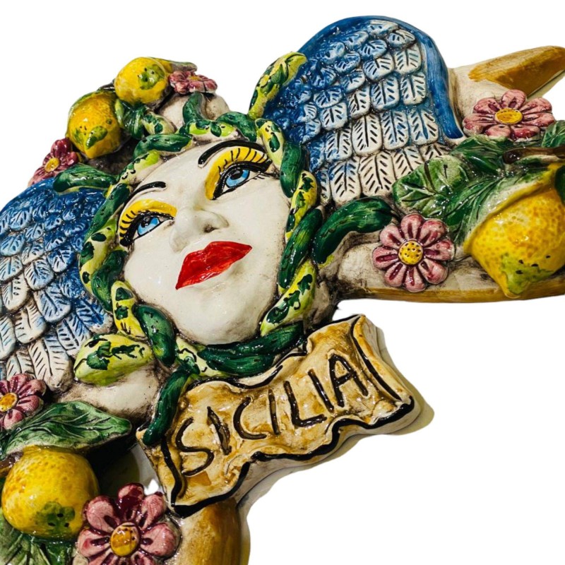 Keramisk trinacria av Caltagirone med citroner och blommor - höjd ca 38 cm - 