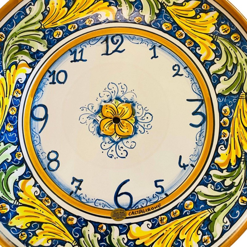 Clock in fine Caltagirone ceramic hand-decorated with green and yellow Baroque decoration on a blue background - diamete