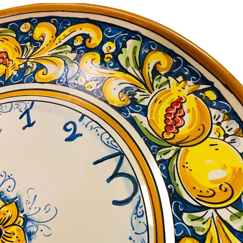Klasyczna ceramika Caltagirona ozdobiona Limoni i Melograni na dole niebieskiej średnicy około 45cm n.e - 