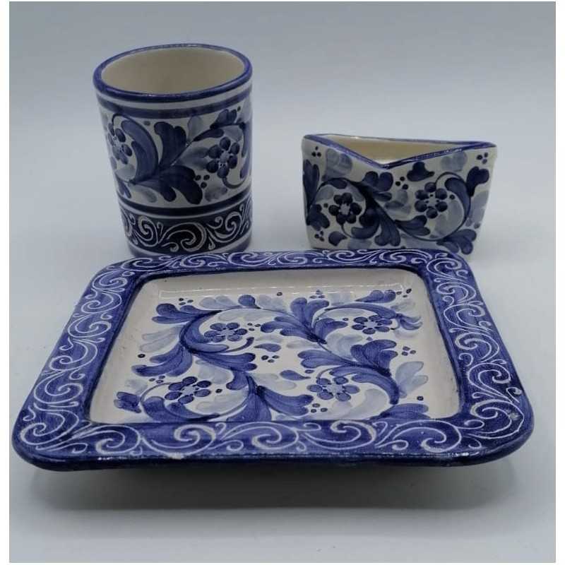 Set regalo 3 pezzi: piatto quadrato rendiresto, portapenne e busta porta biglietti da visita in ceramica siciliana - Blu