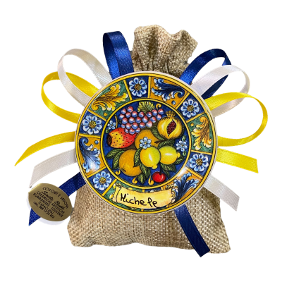 Sycylijski magnes sosowy cm 6,5 w ceramice z spersonalizowanym pisaniu, jute bag i 5 confetti - 