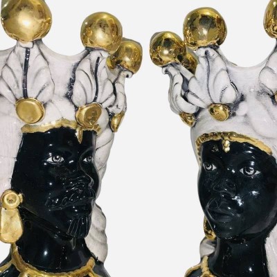 Par de Cabeças Mouras Caltagirone Elisabeth Fume Branco e Ouro Puro, ambas Mouras - Altura 25 cm - 