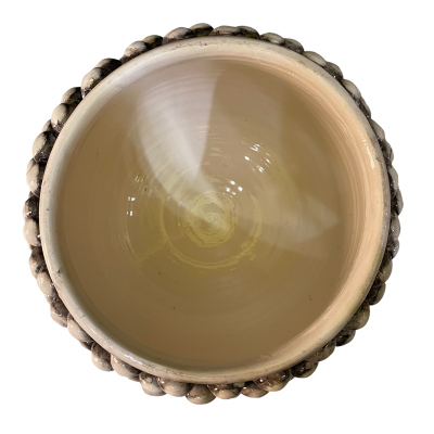 Caltagirone Half Pigna Vase Antikweiß, mit 4 Größenoptionen (1 Stück), Stiel mit weißem Barockdekor auf schwarzem Hinter
