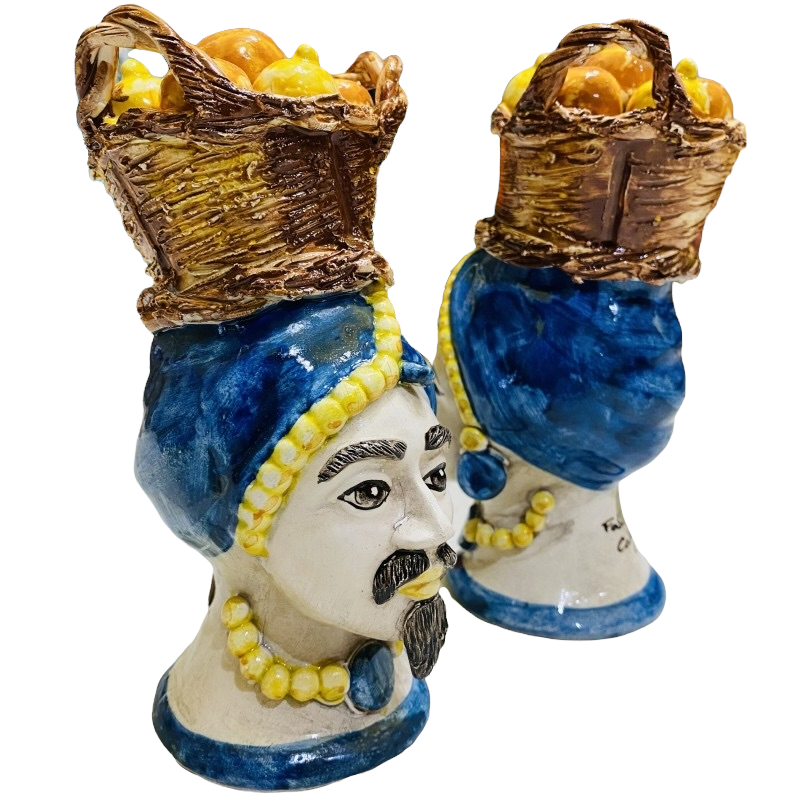 Sizilianische Moorköpfe (Paar) H ca. 18 cm Caltagirone-Keramik, Kobaltblau mit Korb voller Zitronen und Orangen - 