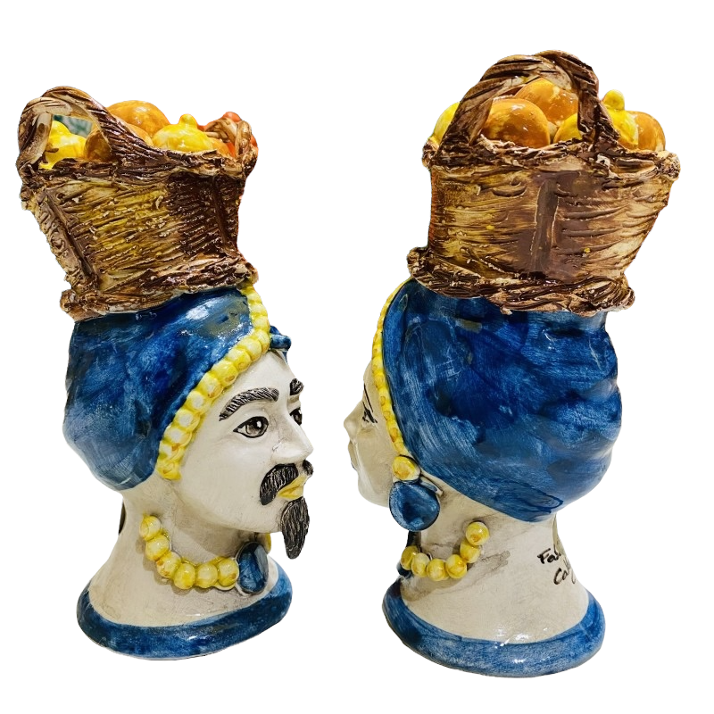Sizilianische Moorköpfe (Paar) H ca. 18 cm Caltagirone-Keramik, Kobaltblau mit Korb voller Zitronen und Orangen - 