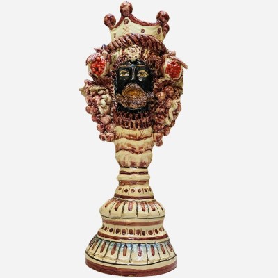 Zweigesichtiger Januskopf mit zwei Gesichtern. Kerzenhalter aus Caltagirone-Keramik, bordeauxroter Hintergrund - 