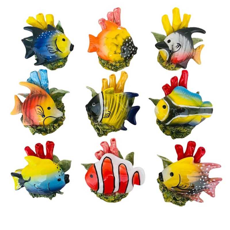 Fisch mit Meeresszene, (1 Stück) mit zufälliger Form und Dekoration – zum Hinstellen oder Hängen – Maße ca. 13 x 11 x 6 