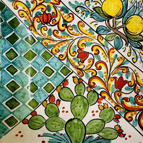 Svuota tasche  in Ceramica di Caltagirone cm 28 x 28 realizzato e decorato a mano -  2