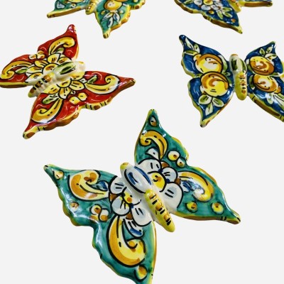 Hand-decorated Caltagirone ceramic butterfly to hang, 10 cm - 