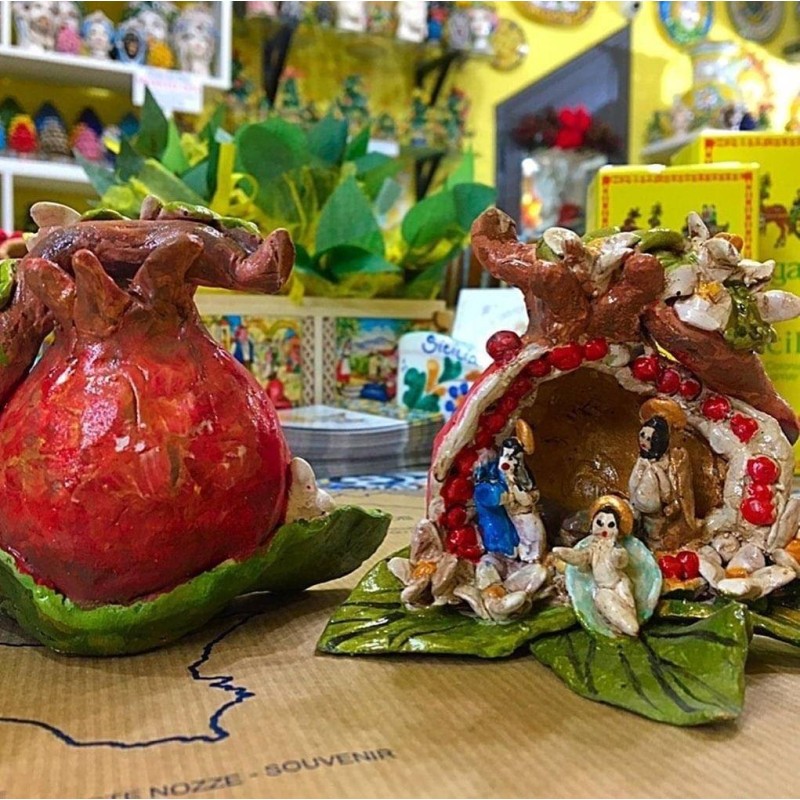 Crèche artistique sicilienne entièrement réalisée et décorée à la main - Collection Fruits : GRENADE - 
