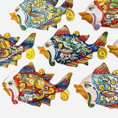 Hand gedecoreerd Caltagirone keramische vis, maat 21x15, een onderwerp van de kleur gekozen - 