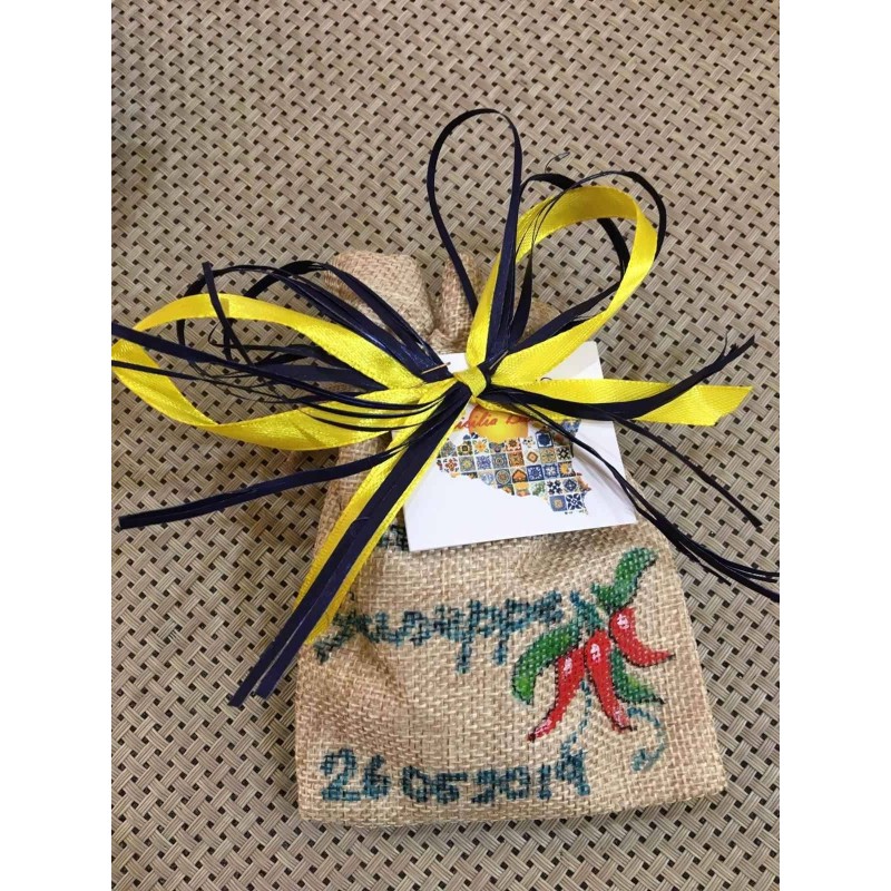 Hand-painted and personalized jute bag with fairy veils and 5 sugared almonds inside - 