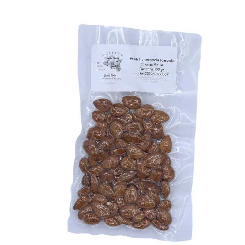 Shelled Sicilian Almonds, in various formats - 