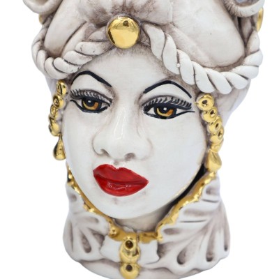 Moro Caltagirone hoofden met kroon, Bianco Anticato en geameleerde details in 24 mm goud, Height 20cm approx. Modder AK 