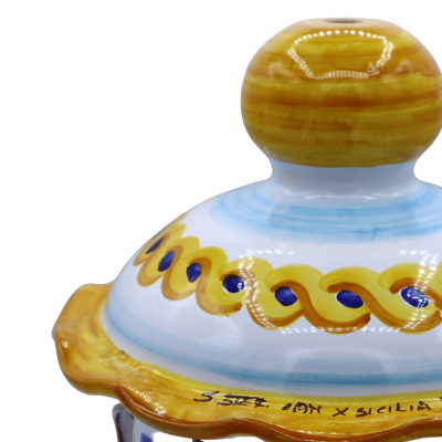 Wall lantern in fine Sicilian ceramic, perforated, measures 25 cm x 30 cm approx. Mod GR - 