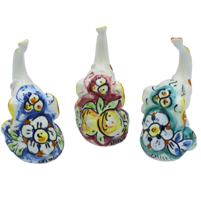 Elefant aus Caltagirone-Keramik, Dekoration nach Wahl und zufälliger Farbe, H. ca. 10 cm. FL-Mod - 