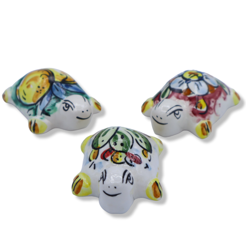 Tartaruga em cerâmica Caltagirone, decoração e cor aleatória, largura cerca de 7 cm. mod FL - 