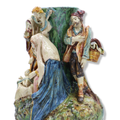 Crèche sur vase en céramique de Caltagirone richement décorée à la main, h 32 cm Mod SCR - 