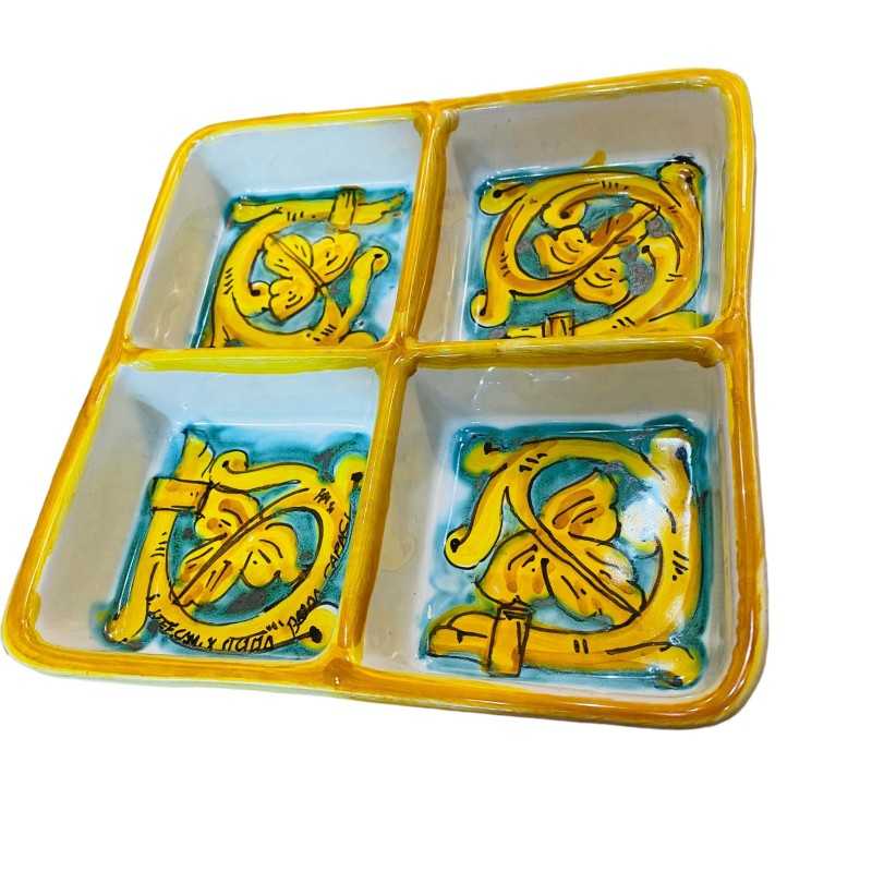 Antipastiera quadrata in ceramica siciliana, vari decori, larghezza 17 cm x 17 cm ca. Mod GR - 