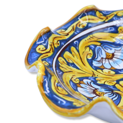 Gewellter Tafelaufsatz aus Caltagirone-Keramik, 2 Größenoptionen (1 Stück), Barock- und Blumendekor, blauer Hintergrund 