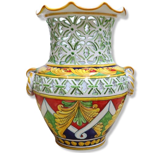 Żółte wazy emerowane i perforowane z rękawami, dekoracją barokową – wysokość 50 cm. BR - 