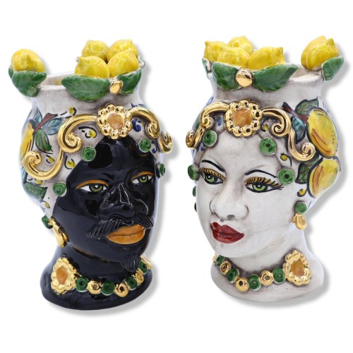 Paire de têtes de lande de Caltagirone avec couronne, décoration de citrons et détails en émail OR pur 24K, h environ 20