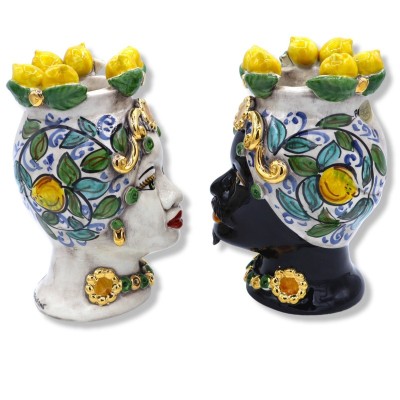 Paire de têtes de lande de Caltagirone avec couronne, décoration de citrons et détails en émail OR pur 24K, h environ 20