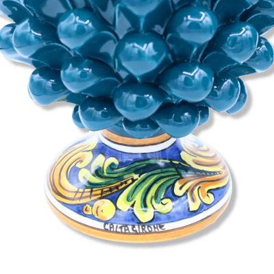 Pomme de pin en céramique sicilienne de Caltagirone, h environ 20 / 22 cm. (1pc) Sarcelle avec tige de décoration aléato