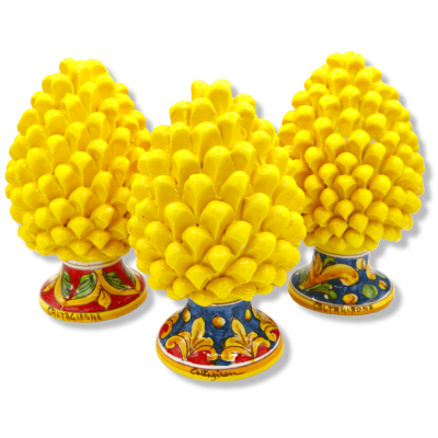 Pigna Siciliana ceramiczna z Caltagirone, kolor Żółty z ozdobionym łodygiem, dekoracją losową – (1pz) h 20/22 cm approx.