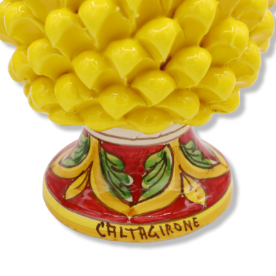 Pigna Siciliana ceramiczna z Caltagirone, kolor Żółty z ozdobionym łodygiem, dekoracją losową – (1pz) h 20/22 cm approx.