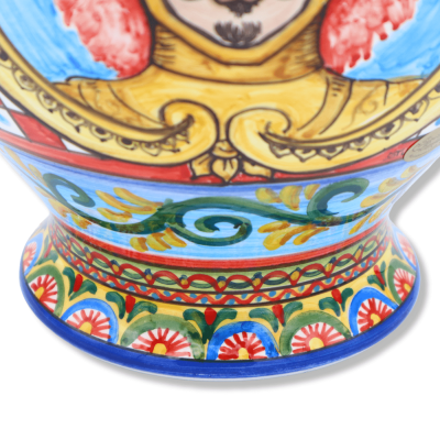 Vas i fin keramik av Caltagirone, Sicilian cart dekoration som visar en Paladino, diameter 25 cm ca. Mod Mod - 