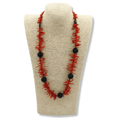 Collana con rametti di Corallo e sfere di Onice Sfaccettato, L 70 cm ca modello degradee -