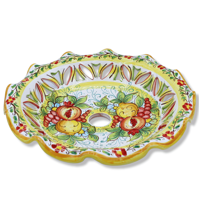 Assiette lustre en céramique Caltagirone festonnée et ajourée, décor de fruits mélangés, disponible en trois tailles (1p
