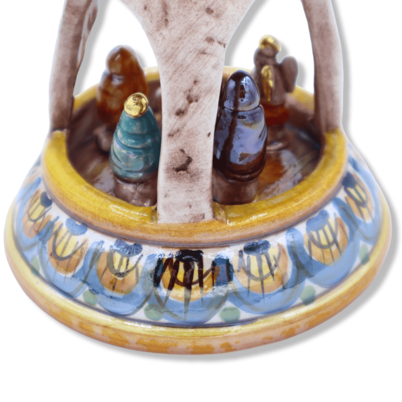 Presepe in fijne keramiek van Caltagirone in Bell, decoraties in 24k goud en moeder-of-pearl-enamel, h14 cm approx. Mod 