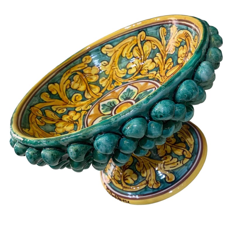 Pigna-Tortenständer aus Caltagirone-Keramik, barockes Dekor auf Grünspan-Hintergrund, Durchmesser 29 cm, Höhe ca. 17 cm.
