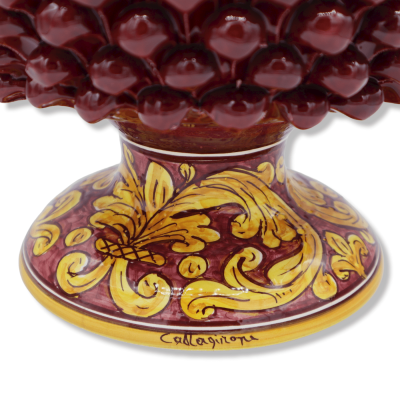 Vase Half Pigna Caltagirone färg Bordeaux och Gambo med barock dekoration, diameter 23 cm ca. TD - 