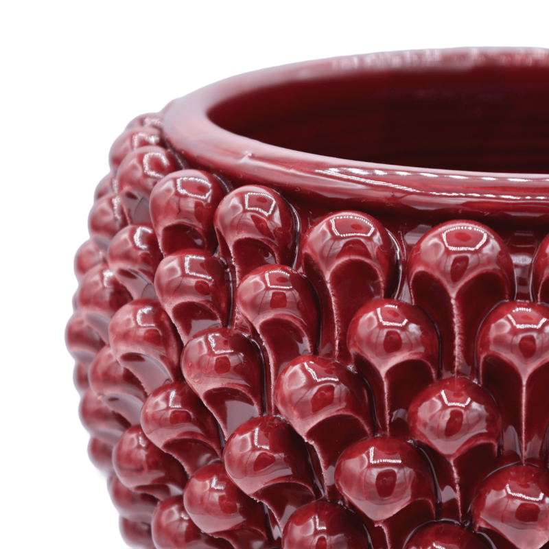 Vase Half Pigna Caltagirone färg Bordeaux och Gambo med barock dekoration, diameter 23 cm ca. TD - 