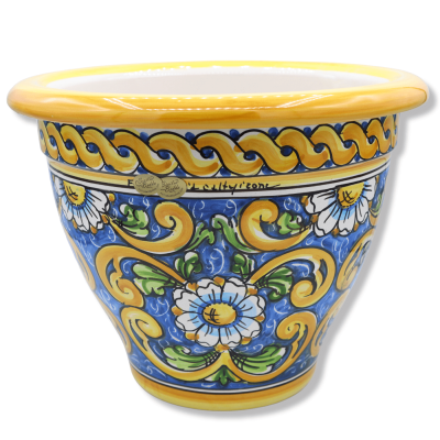 Plantpot Ø ca. 38 cm in Caltagirone-keramiek met barokke decoratie met bloemen op een blauwe achtergrond - 