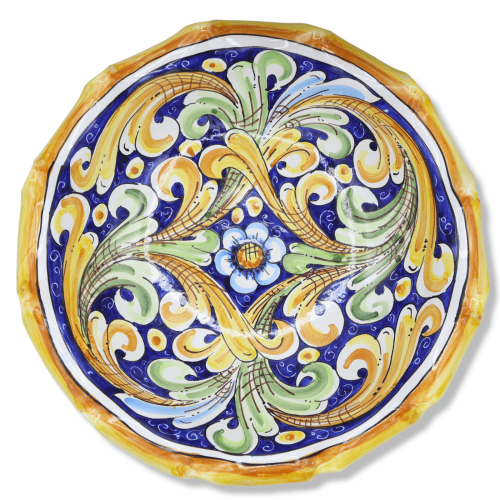 Centro de mesa em cerâmica Caltagirone, recortado e decorado com motivo barroco sobre fundo azul, Ø 35 cm aprox. Mod BR  2