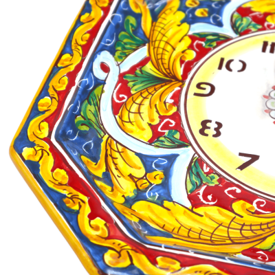 Keramisk klocka av Caltagirone oktagonal form, barock dekoration, L 30 x 30 cm ca. TD - 