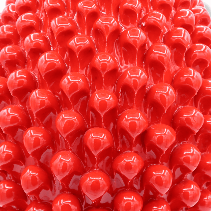 Pomme de pin sicilienne en céramique de Caltagirone, d'environ 40 cm de hauteur. Rouge avec une tige décorée de style ba