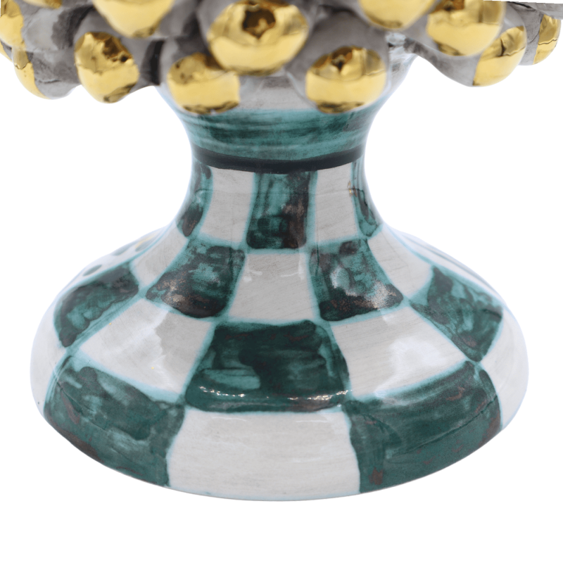 Pomme de pin sicilienne Caltagirone série Elite, tige blanc antique et multi-décorée, émail Pure Gold, h environ 25 cm. 