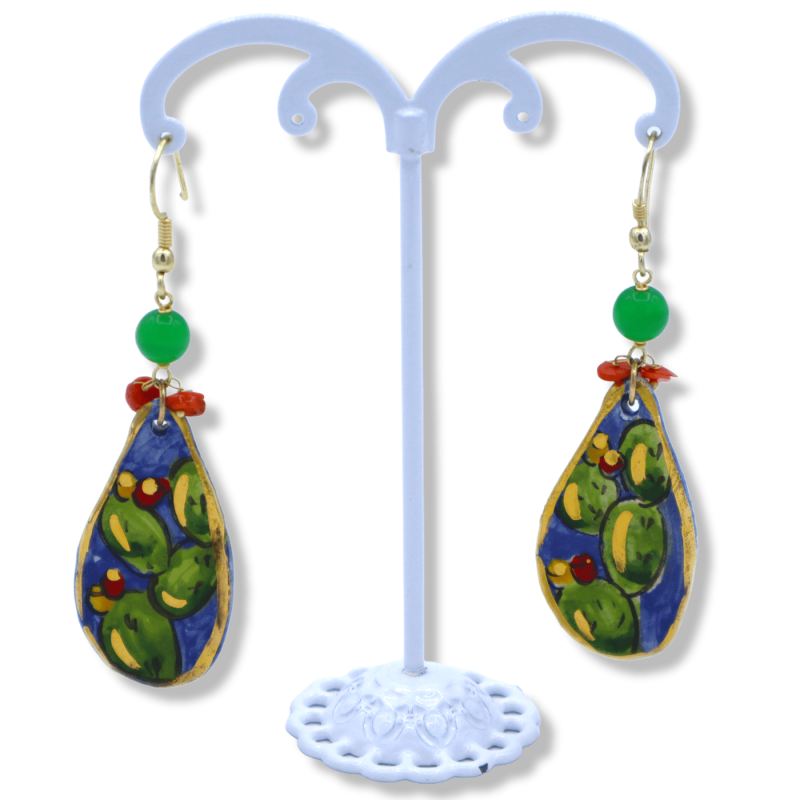 Caltagirone keramische oorbellen met cactusvijgschepje, ca. 7 cm hoog. met groene agaat en bamboekoraal, 24k goud emaill