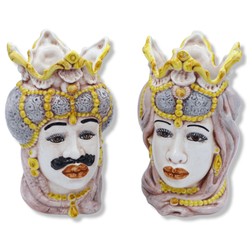 Pareja de cabezas moriscas en cerámica Caltagirone con corona y turbante, h 18 cm aprox. Modelo BR