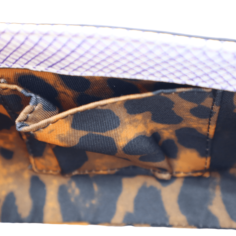 Bolso bandolera con asa y decoración con elementos sicilianos y limones sobre fondo blanco - 