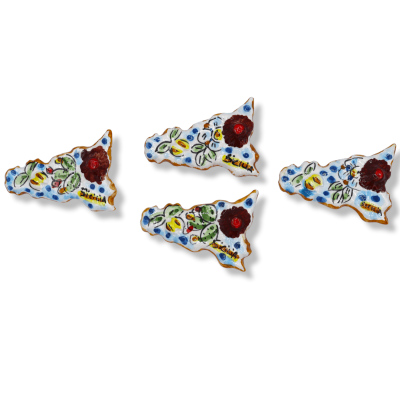 Calamita in ceramica di Caltagirone a forma di Sicilia, decoro selezionabile - - 