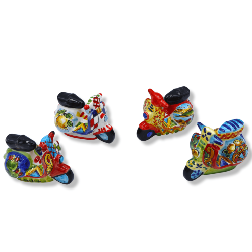 Vehicle Vespa in Caltagirone ceramic, Sicilian cart decoration - L 10 cm approx. (1pc) Mod CH - 