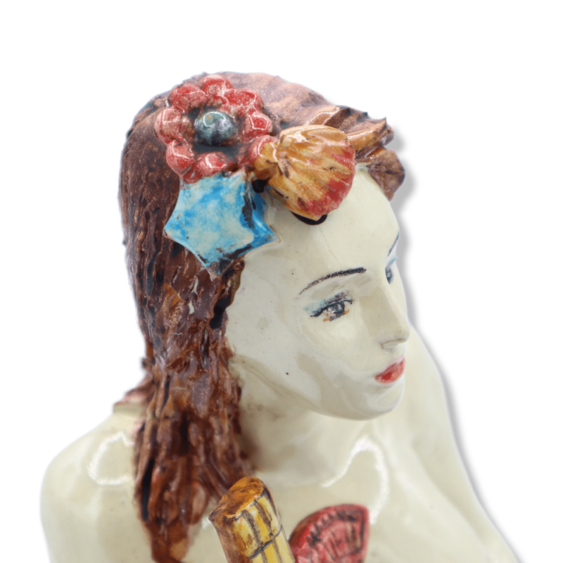 Sirena suonatrice di Cetra in ceramica di Caltagirone, h 22 cm e L 20