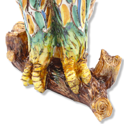 Owl på gren i Ceramica di Caltagirone, dekorerad med apelsin och grön plumage, h 30 cm ca. Mod SCR - 