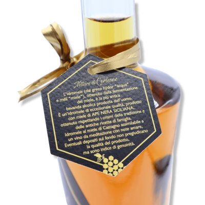 Hydromel fin de châtaigne, produit avec du miel d'abeille noire de Sicile, fermenté pendant 24 mois, Vol. 15% - 500 ml -